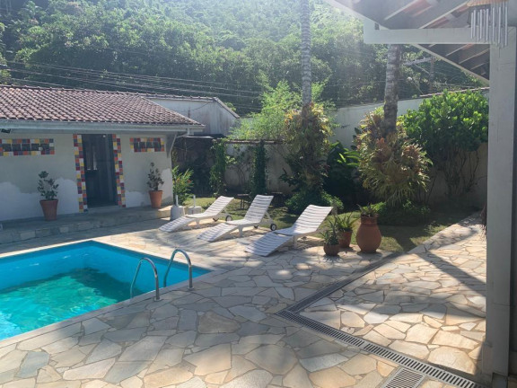 Imagem Casa com 8 Quartos para Alugar, 520 m² em Enseada - Ubatuba Imagem Casa com 8 Quartos para Alugar, 520 m² em Enseada - Ubatuba