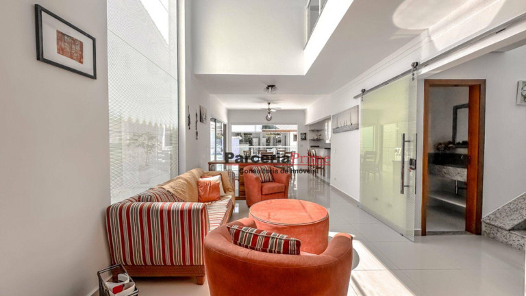Imagem Casa com 6 Quartos à Venda, 335 m² em Riviera Módulo 21 - Bertioga Imagem Casa com 6 Quartos à Venda, 335 m² em Riviera Módulo 21 - Bertioga