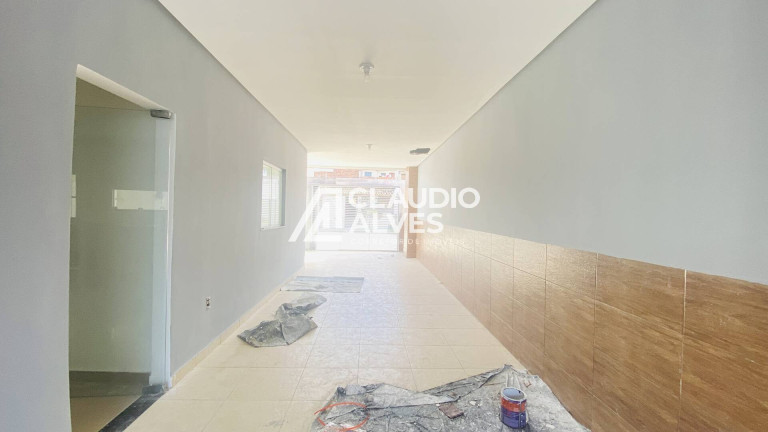 Imagem Casa com 5 Quartos à Venda, 300 m² em Conceição - Feira De Santana Imagem Casa com 5 Quartos à Venda, 300 m² em Conceição - Feira De Santana