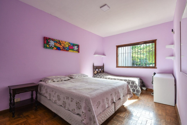 Imagem Casa com 4 Quartos à Venda, 242 m² em Moema - São Paulo Imagem Casa com 4 Quartos à Venda, 242 m² em Moema - São Paulo