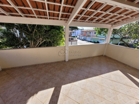 Imagem Casa com 4 Quartos à Venda, em Lagoa - Macaé Imagem Casa com 4 Quartos à Venda, em Lagoa - Macaé