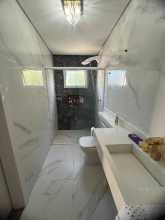 Imagem Casa com 4 Quartos à Venda, 360 m² em Estreito - Florianópolis Imagem Casa com 4 Quartos à Venda, 360 m² em Estreito - Florianópolis