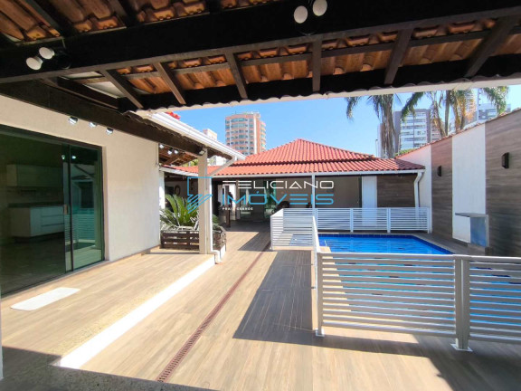 Imagem Casa com 3 Quartos à Venda, 277 m² em Canto Do Forte - Praia Grande Imagem Casa com 3 Quartos à Venda, 277 m² em Canto Do Forte - Praia Grande