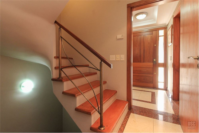 Imagem Casa com 4 Quartos à Venda, em Santa Tereza - Porto Alegre Imagem Casa com 4 Quartos à Venda, em Santa Tereza - Porto Alegre
