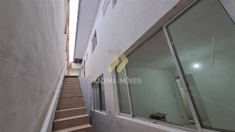 Imagem Sobrado com 6 Quartos à Venda, 150 m² em Boqueirao - Praia Grande Imagem Sobrado com 6 Quartos à Venda, 150 m² em Boqueirao - Praia Grande