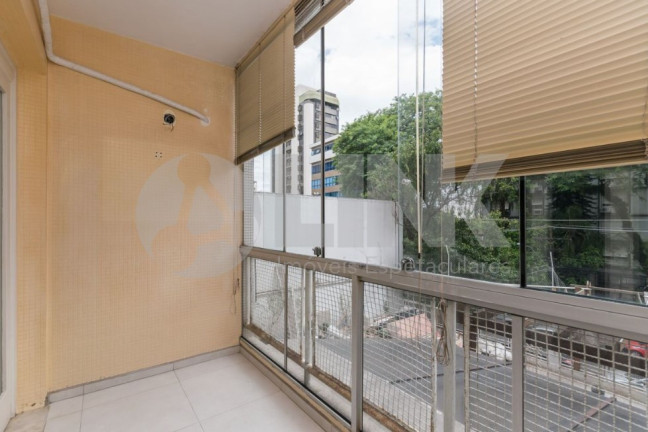 Imagem Apartamento com 3 Quartos à Venda, 142 m² em Moinhos De Vento - Porto Alegre Imagem Apartamento com 3 Quartos à Venda, 142 m² em Moinhos De Vento - Porto Alegre