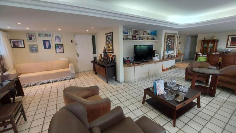 Imagem Imóvel com 4 Quartos à Venda, 267 m² em Graças - Recife