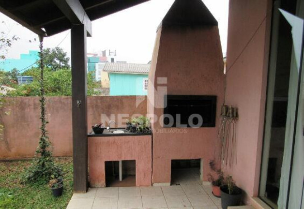 Imagem Casa com 2 Quartos à Venda, 300 m² em Universitário - Chapeco