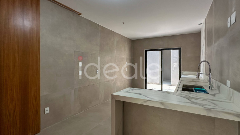 Imagem Casa de Condomínio com 5 Quartos à Venda,  em Barra Da Tijuca - Rio De Janeiro