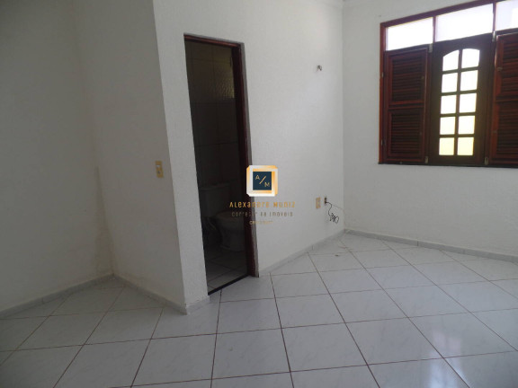Imagem Casa com 3 Quartos à Venda, em Lagoa Redonda - Fortaleza Imagem Casa com 3 Quartos à Venda, em Lagoa Redonda - Fortaleza