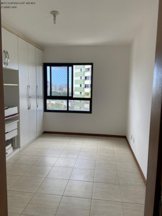 Imagem Imóvel com 3 Quartos à Venda, 79 m² em Candeal - Salvador