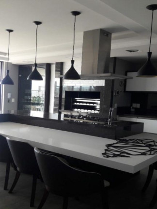 Imagem Imóvel com 3 Quartos à Venda, 94 m² em Centro - Balneário Camboriú Imagem Imóvel com 3 Quartos à Venda, 94 m² em Centro - Balneário Camboriú