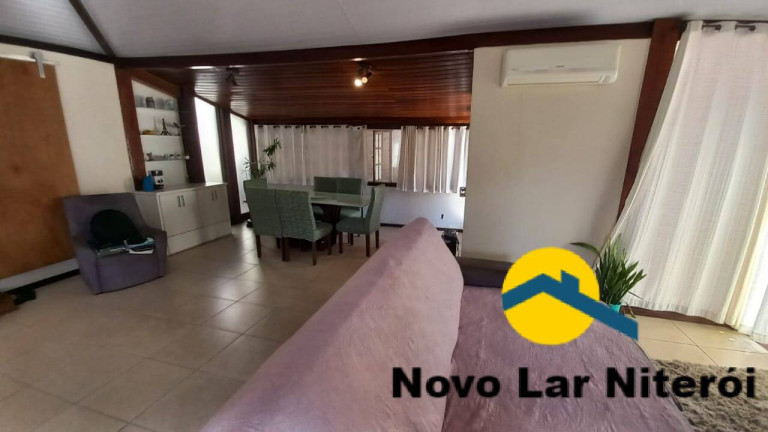 Imagem Casa de Condomínio com 3 Quartos à Venda, 290 m² em Piratininga - Niterói