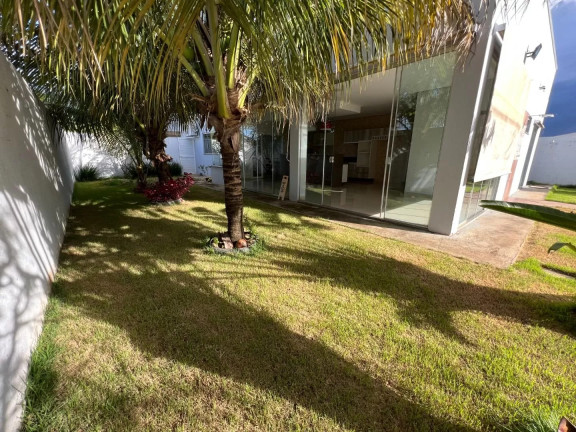 Imagem Casa com 3 Quartos à Venda, 238 m² em Setor Industrial - Sinop Imagem Casa com 3 Quartos à Venda, 238 m² em Setor Industrial - Sinop