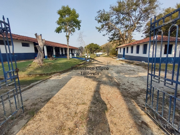 Imagem Imóvel com 3 Quartos à Venda, 1.548.800 m² em Centro - Piquete Imagem Imóvel com 3 Quartos à Venda, 1.548.800 m² em Centro - Piquete