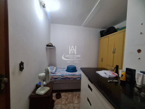 Imagem Casa com 3 Quartos à Venda, 180 m² Imagem Casa com 3 Quartos à Venda, 180 m²