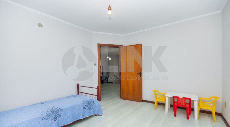 Imagem Casa com 5 Quartos à Venda, 268 m² em Higienópolis - Porto Alegre Imagem Casa com 5 Quartos à Venda, 268 m² em Higienópolis - Porto Alegre