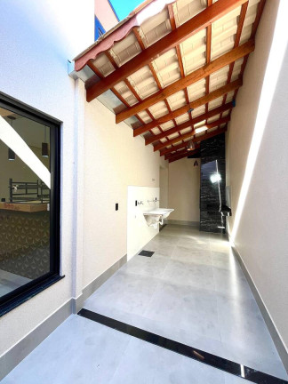 Imagem Casa com 3 Quartos à Venda, 206 m² em Jardim Hanashiro - Caldas Novas Imagem Casa com 3 Quartos à Venda, 206 m² em Jardim Hanashiro - Caldas Novas