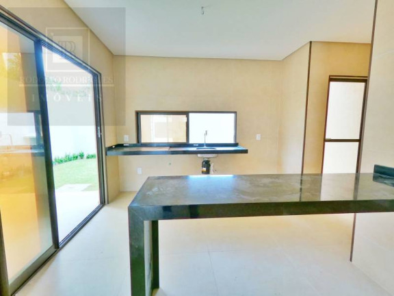 Imagem Casa com 4 Quartos à Venda, 170 m² em Pires Façanha - Eusébio Imagem Casa com 4 Quartos à Venda, 170 m² em Pires Façanha - Eusébio