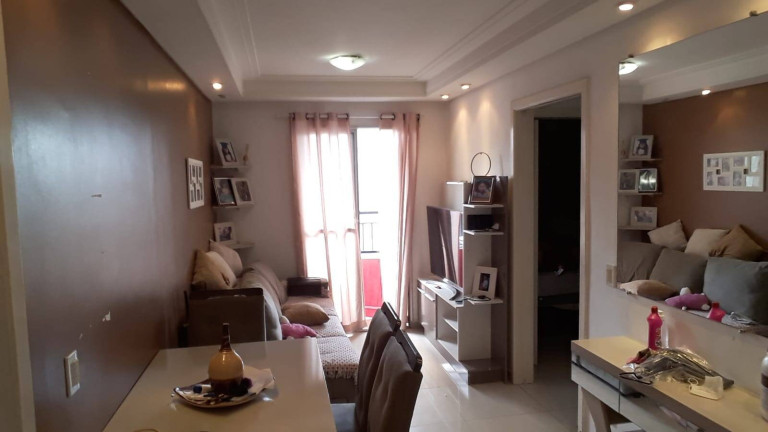 Imagem Apartamento com 3 Quartos à Venda, 55 m² em Parque Roseira - Carapicuíba