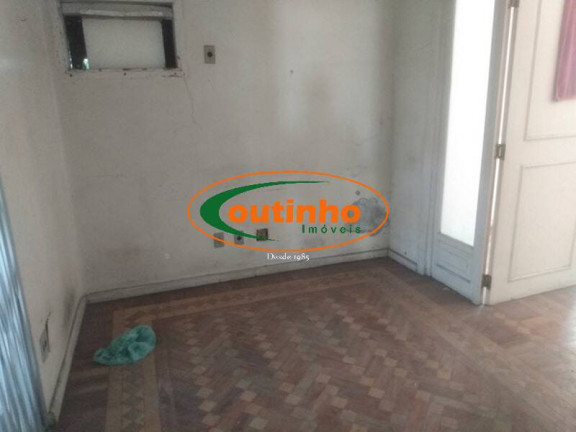 Imagem Casa com 7 Quartos à Venda, 310 m² em Maracanã - Rio De Janeiro Imagem Casa com 7 Quartos à Venda, 310 m² em Maracanã - Rio De Janeiro