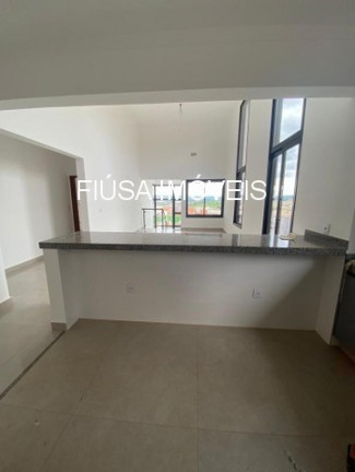 Imagem Casa com 3 Quartos à Venda, em Vila Do Golf - Ribeirão Preto Imagem Casa com 3 Quartos à Venda, em Vila Do Golf - Ribeirão Preto