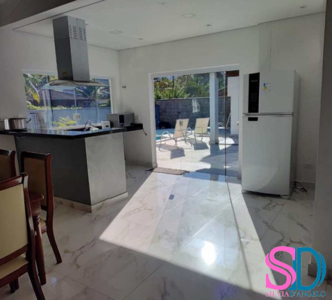 Imagem Casa de Condomínio com 3 Quartos à Venda, 200 m² em Horto Florestal - Ubatuba