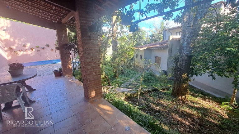 Imagem Sobrado com 4 Quartos à Venda, 347 m² em Luiz Fagundes - Mairiporã