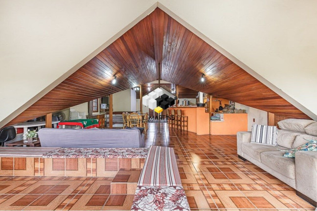 Imagem Casa com 5 Quartos à Venda, 330 m² em Vila Ipiranga - Porto Alegre Imagem Casa com 5 Quartos à Venda, 330 m² em Vila Ipiranga - Porto Alegre