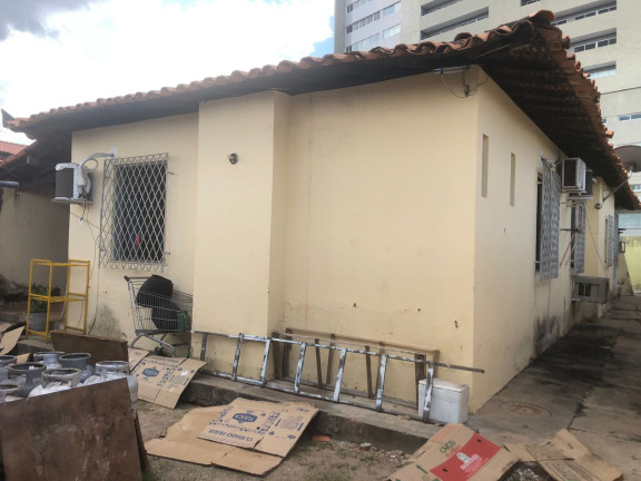 Imagem Casa com 2 Quartos à Venda, 366 m² em Fátima - Teresina Imagem Casa com 2 Quartos à Venda, 366 m² em Fátima - Teresina