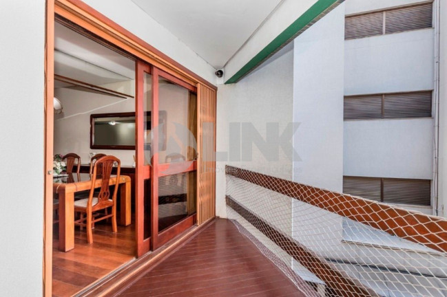 Imagem Imóvel com 3 Quartos à Venda, 244 m² em Petrópolis - Porto Alegre