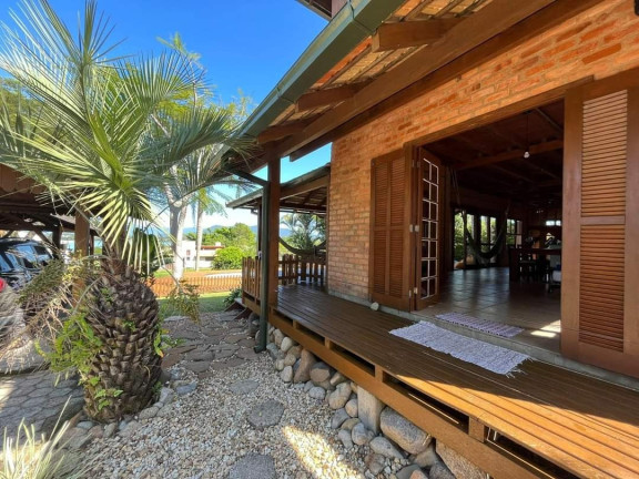 Imagem Casa com 3 Quartos à Venda, 200 m² em Ibiraquera - Imbituba Imagem Casa com 3 Quartos à Venda, 200 m² em Ibiraquera - Imbituba