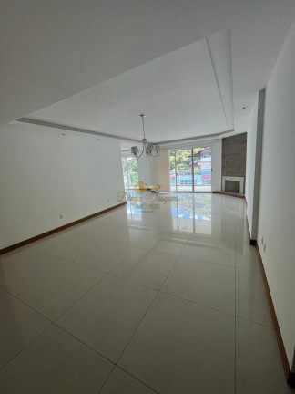 Imagem Apartamento com 3 Quartos à Venda, 181 m² em Várzea - Teresópolis