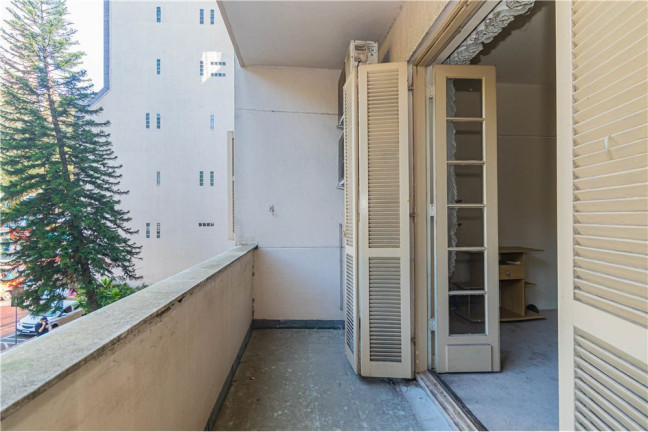 Imagem Apartamento com 3 Quartos à Venda, 133 m² em Centro Histórico - Porto Alegre Imagem Apartamento com 3 Quartos à Venda, 133 m² em Centro Histórico - Porto Alegre