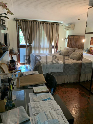 Imagem Casa com 3 Quartos à Venda, 340 m² em Campo Belo - São Paulo Imagem Casa com 3 Quartos à Venda, 340 m² em Campo Belo - São Paulo