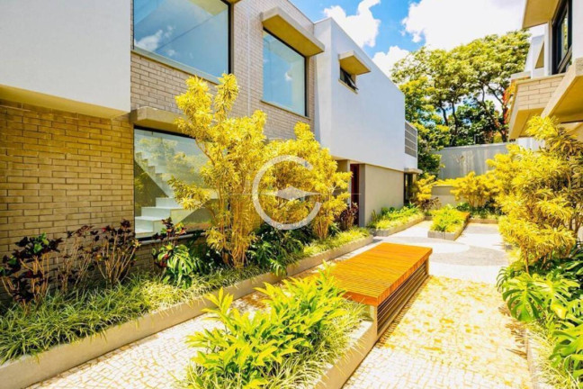 Imagem Casa com 3 Quartos à Venda, 560 m² em Moema - São Paulo Imagem Casa com 3 Quartos à Venda, 560 m² em Moema - São Paulo