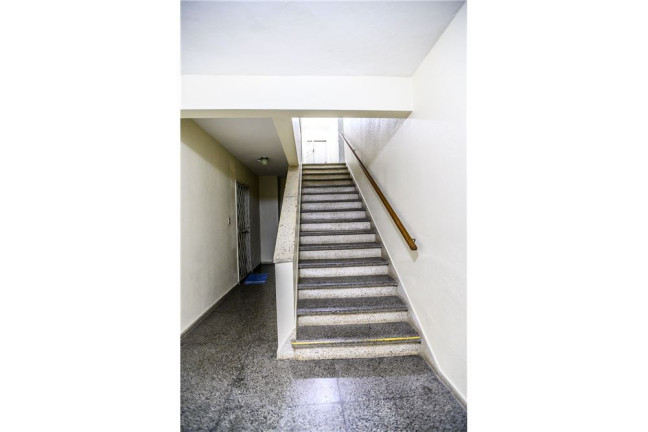 Imagem Imóvel com 1 Quarto à Venda, 44 m² em Vila Ipiranga - Porto Alegre Imagem Imóvel com 1 Quarto à Venda, 44 m² em Vila Ipiranga - Porto Alegre