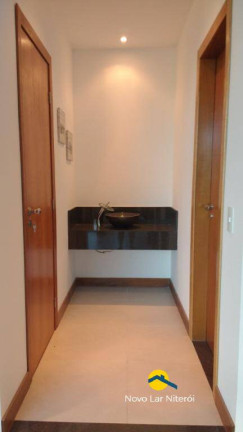 Imagem Casa com 3 Quartos à Venda, 300 m² em São Francisco - Niterói Imagem Casa com 3 Quartos à Venda, 300 m² em São Francisco - Niterói