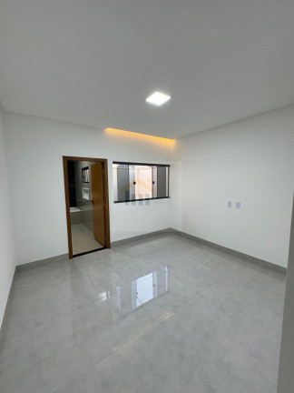 Imagem Casa com 3 Quartos à Venda, 96 m² em Residencial Barravento - Goiânia Imagem Casa com 3 Quartos à Venda, 96 m² em Residencial Barravento - Goiânia