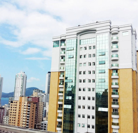 Imagem Apartamento com 3 Quartos para Alugar, 136 m² em Centro - Balneário Camboriú