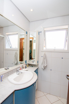 Imagem Casa com 4 Quartos à Venda, 438 m² em Três Figueiras - Porto Alegre Imagem Casa com 4 Quartos à Venda, 438 m² em Três Figueiras - Porto Alegre
