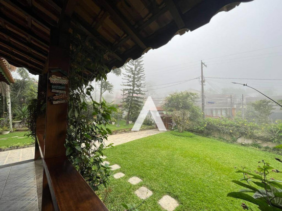 Imagem Casa com 5 Quartos à Venda, 350 m² em Iucas - Teresópolis Imagem Casa com 5 Quartos à Venda, 350 m² em Iucas - Teresópolis