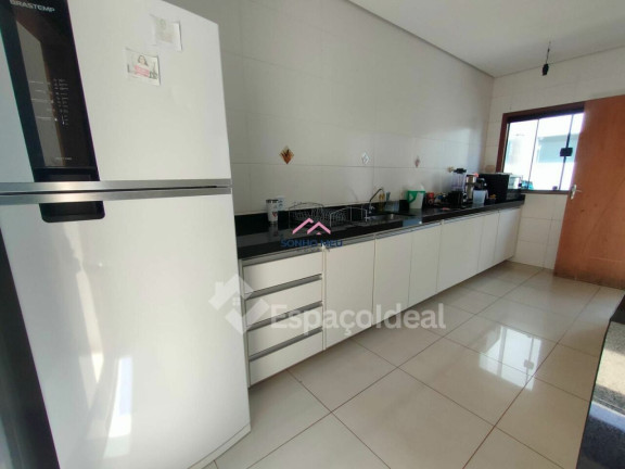 Imagem Casa com 3 Quartos à Venda, 15.714 m² em Jardim Maria Luíza I - Lençóis Paulista Imagem Casa com 3 Quartos à Venda, 15.714 m² em Jardim Maria Luíza I - Lençóis Paulista