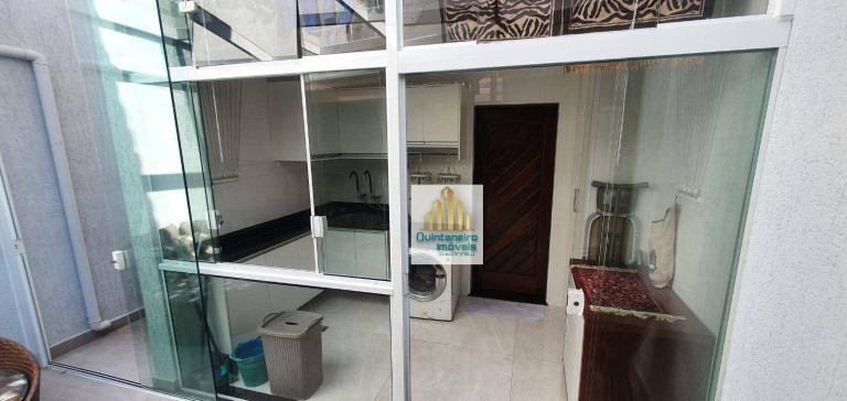 Imagem Sobrado com 3 Quartos à Venda, 252 m² em Parque Renato Maia - Guarulhos Imagem Sobrado com 3 Quartos à Venda, 252 m² em Parque Renato Maia - Guarulhos