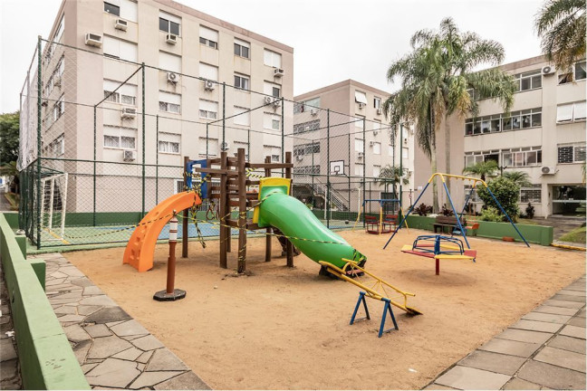 Imagem Imóvel com 3 Quartos à Venda, em Vila Ipiranga - Porto Alegre Imagem Imóvel com 3 Quartos à Venda, em Vila Ipiranga - Porto Alegre