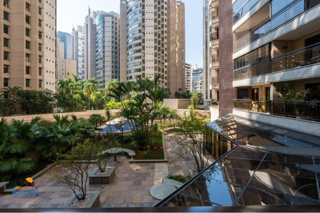 Imagem Apartamento com 3 Quartos à Venda, em Moema - São Paulo Imagem Apartamento com 3 Quartos à Venda, em Moema - São Paulo