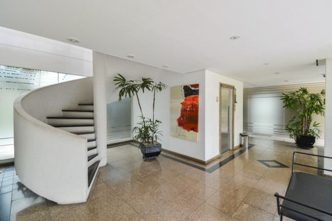 Imagem Imóvel com 4 Quartos à Venda, 143 m² em Moema - São Paulo Imagem Imóvel com 4 Quartos à Venda, 143 m² em Moema - São Paulo