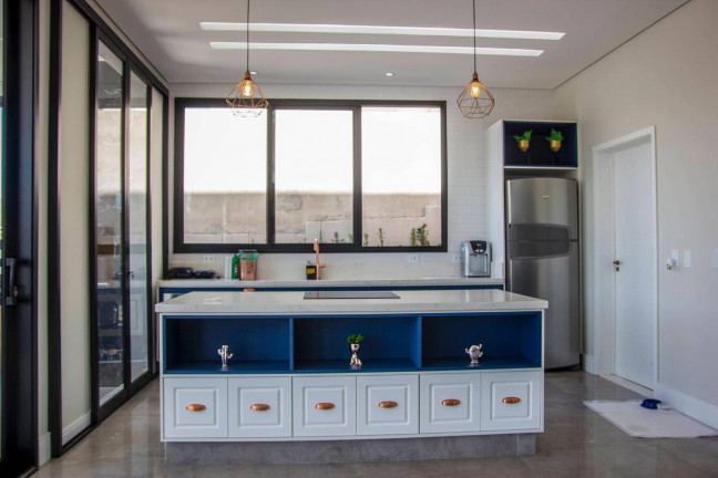 Imagem Casa com 3 Quartos à Venda, 330 m² em Alphaville - Santana De Parnaíba Imagem Casa com 3 Quartos à Venda, 330 m² em Alphaville - Santana De Parnaíba