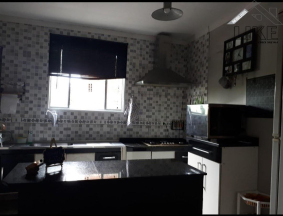 Imagem Casa com 4 Quartos à Venda, 230 m² em Centro - São José Dos Campos Imagem Casa com 4 Quartos à Venda, 230 m² em Centro - São José Dos Campos