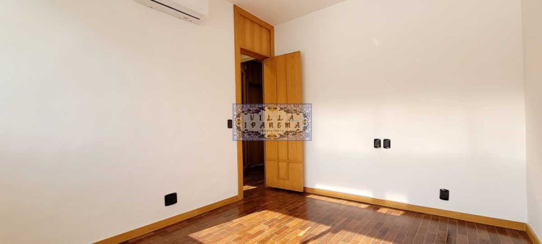 Imagem Apartamento com 4 Quartos à Venda ou Locação, 150 m² em Lagoa - Rio De Janeiro Imagem Apartamento com 4 Quartos à Venda ou Locação, 150 m² em Lagoa - Rio De Janeiro